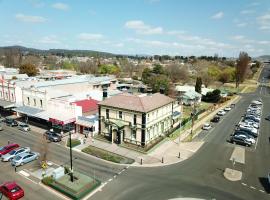 The Bank Guesthouse Glen Innes