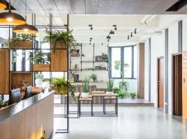 Rainbow Hotel、馬公市にある馬公空港 - MZGの周辺ホテル