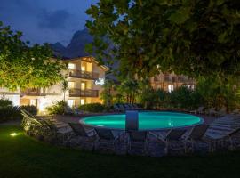 4 Limoni Apartment Resort, allotjament d'esquí a Riva del Garda