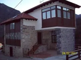 Apartamentos rurales La Lastra 2 llaves,