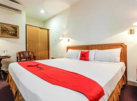 RedDoorz Plus at Pitagiri GBK Senayan, hotel en Yakarta