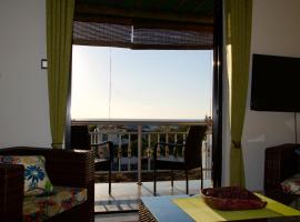 Zanana Penthouse, beach rental in Palmyre