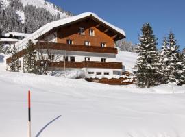 Pension Alwin, hotel a Lech am Arlberg