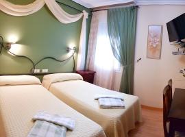Hostal De La Torre Hostal Economico, khách sạn ở Valladolid
