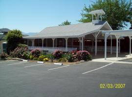 Lakeshore Lodge, motel à Wofford Heights