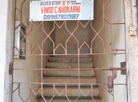 Stay Goa Guesthouse, hotel i Margao