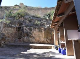 La Muralla Del Castillo, hotel in Chulilla