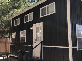 Hygge Tiny Home HUE-gah, minicasa en Leeds