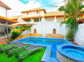 Grande Adam Private Pool Villa, hotel v destinaci Pattaya Central