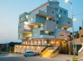 Elite Palace, property with onsen in Tirana
