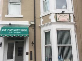 The Pines Guest House, Cama e café (B&B) em Whitley Bay