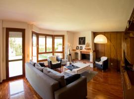 CHALET HARO (LA RIOJA), hotel with pools in Haro