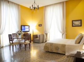 B&B Orsini 46, hotel i nærheden af Castel dell'Ovo, Napoli