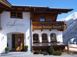 Pension Strolz, hotel blizu znamenitosti Schöngrabenlift, Sankt Anton am Arlberg