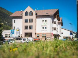 Mountain Living Apartments, hotel de playa en San Valentino alla Muta