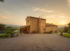 Agriturismo Verniano Five Apartments with Panoramic Pool