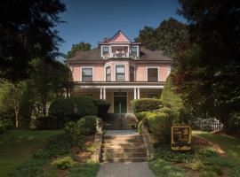 The Lion and the Rose Bed and Breakfast, bed and breakfast en Asheville