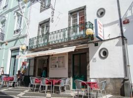 Guest house Bella Italia, hotel em Ponta Delgada