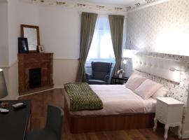 H.Albar Mieres, B&B in Mieres