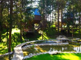 Plitvice Holiday Resort, готель у місті Ґрабовац