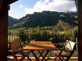 Abetal grandes vistas, con piscina-Linsoles- Benasque – ośrodek narciarski w mieście Anciles