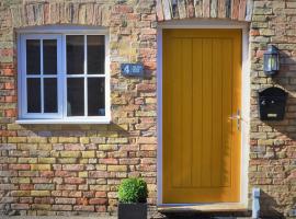 The Old Bottle Store - 2 Double Bedrooms, 2 Bathrooms, St Ives, Cambridgeshire, hotel poblíž Letiště Wyton - QUY, 