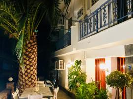 Hotel George – hotel w Agios Kirykos