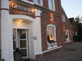 Hotel Garni Landhaus Uttum, hotel di Greetsiel