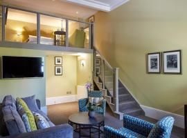 54 Queen's Gate Hotel