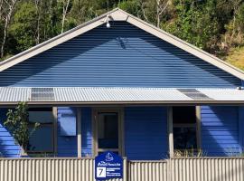 The Boat House, holiday home in Strahan