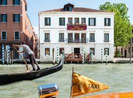 Canal Grande, hotel v oblasti Santa Croce, Benátky