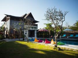 Casa Ola Villa Pererenan، فندق في تشانغو