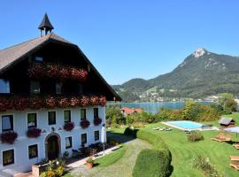 Pension Hohenau, hotell i Fuschl am See