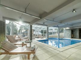 Aguila Mora Suites & Spa, hotel en San Carlos de Bariloche