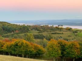 Dolphin View Hillockhead, pet-friendly hotel in Rosemarkie