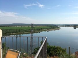 ALTO DE LA RESERVA, hotel-fazenda em Castronuño