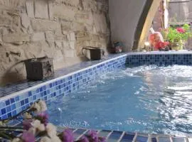 Stratos ArtDeco House