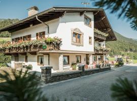 Haus Christine, hotel in Ried im Zillertal