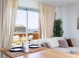 Sea View Apartment in El Médano with pool & private parking space