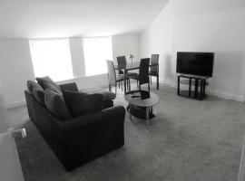 No 6 AT 19 IVANHOE - LARGE 2 BED NEAR SEFTON PARK AND LARK LANE, hotel v destinaci Liverpool