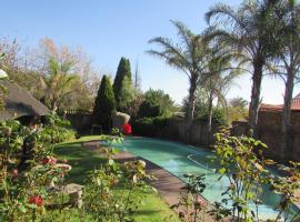 Oasis Of Life Guest House, hotel cerca de Life Cosmos Hospital, Witbank