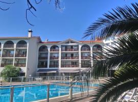 Hotel Résidence Anglet Biarritz-Parme, hotel near Guyenne et Gascogne Headquarters, Anglet