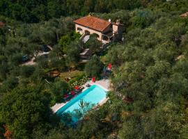 Casa Del Sole, hotel v destinaci Camaiore