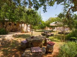 Hotel Rural Can Partit - Adults Only, מלון רומנטי בסנטה אגנס דה קורונה