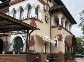 Vila Turistica Tosca Regal, hotel v destinaci Bacău
