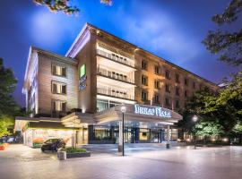 Dunav Plaza Hotel, hotel Ruszéban