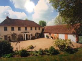 Chalkcroft lodge, B&B in Andover