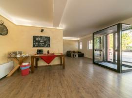 Red Lion Guest House, guest house in Mestre