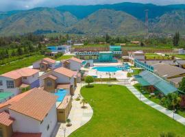 Hotel Regina Resort & Convenciones, hotel v destinácii Cochabamba