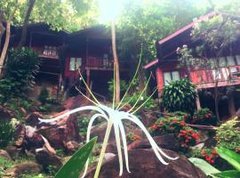 Phi Phi Green Hill Resort, pet-friendly hotel in Phi Phi Don